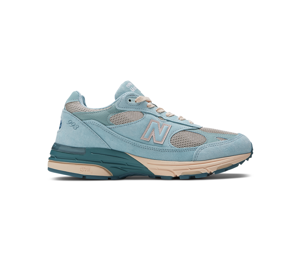 Joe Freshgoods x New Balance 993 (Blue)，侧面照片 1