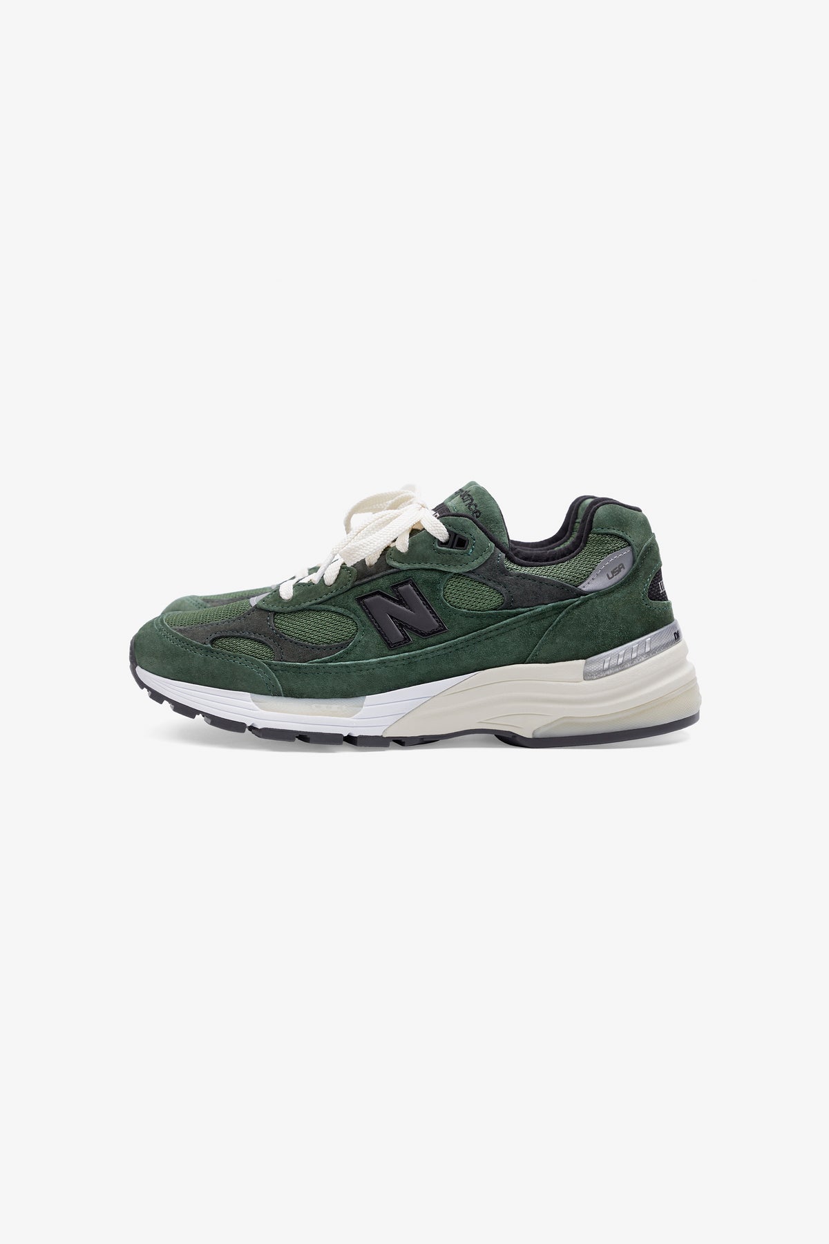 JJJJound x New Balance 992 Mossy Green，侧面照片 1