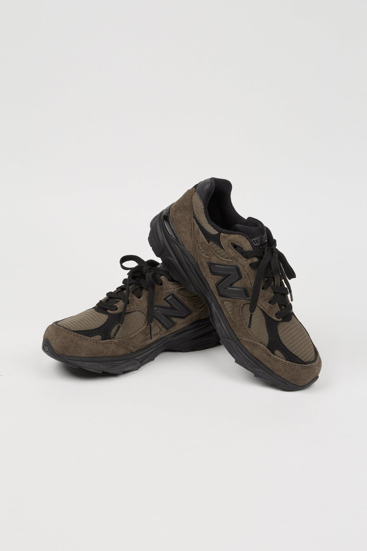 JJJJound x New Balance 990v3 Brown Black，档案照片 2