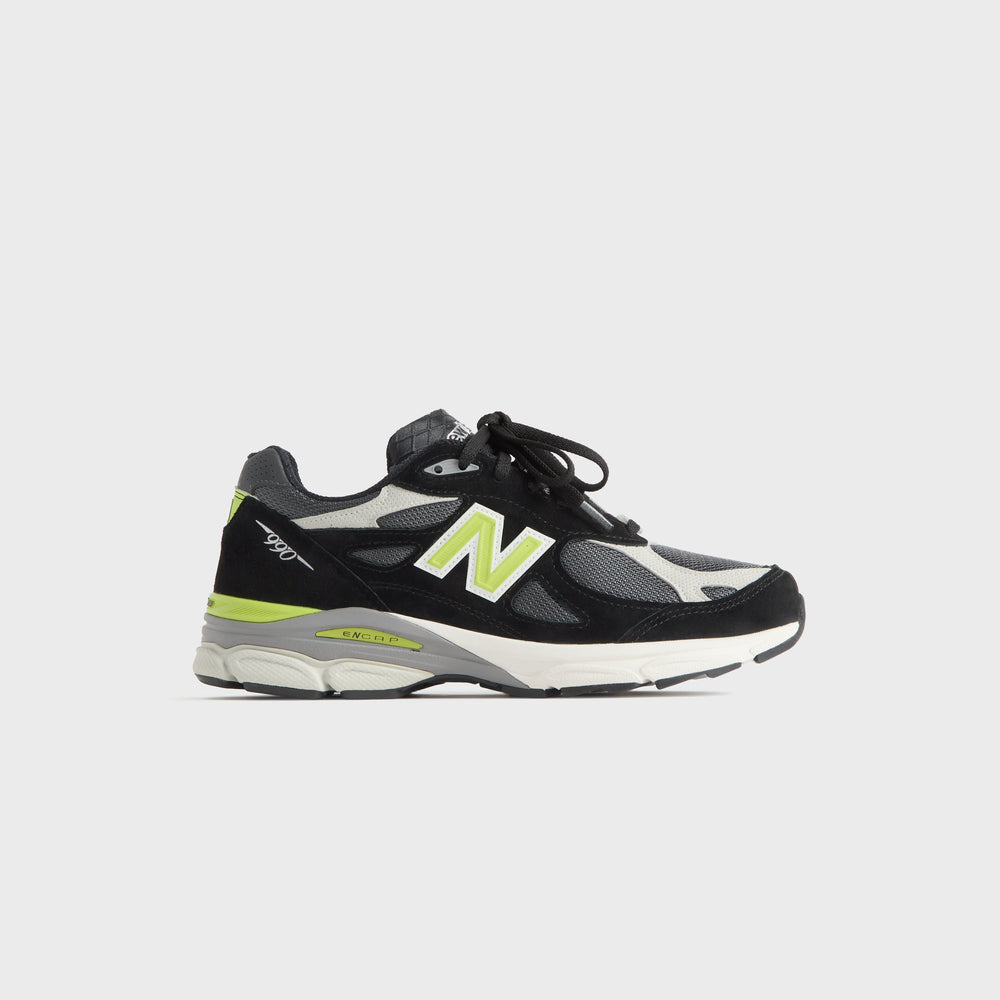 Kith x United Arrows & Sons x New Balance 990v3 Black Oyster Mushroom，侧面照片 2