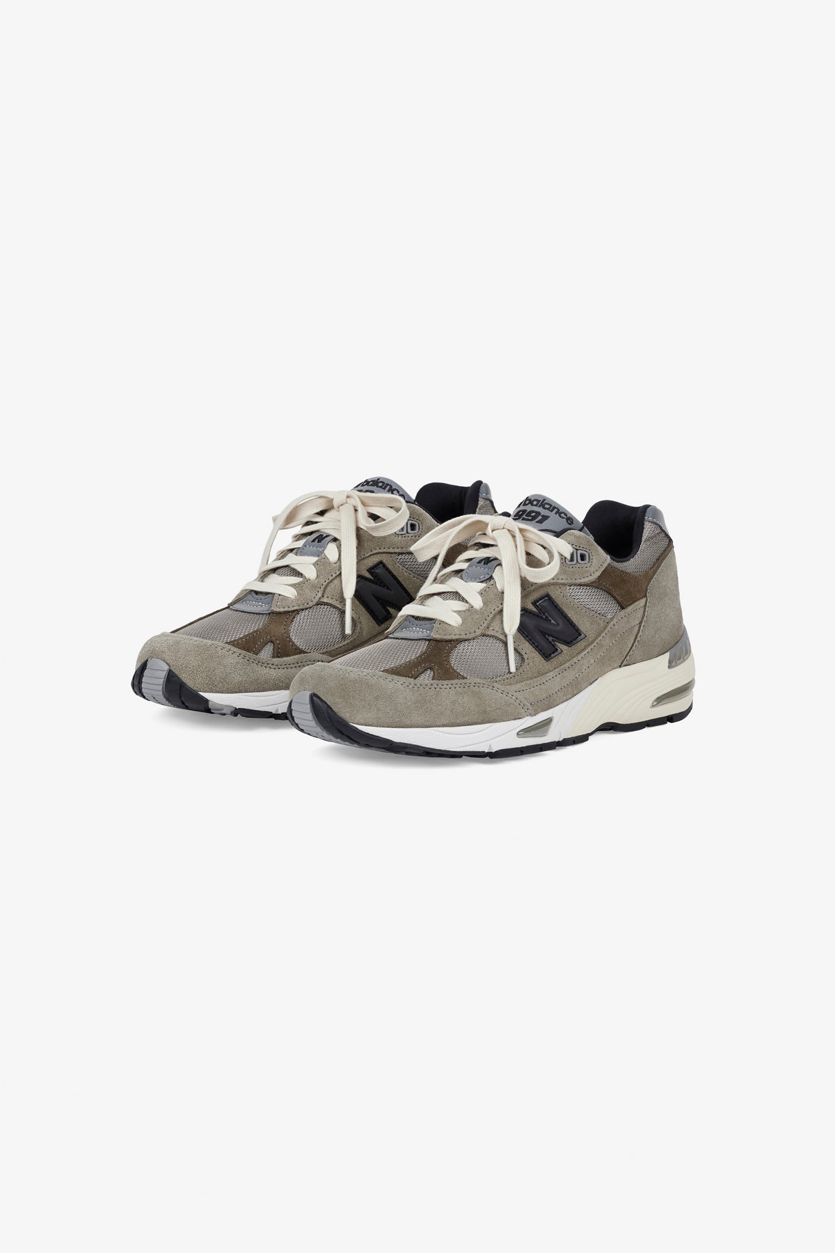 JJJJound x New Balance 991 Grey，侧面照片 1