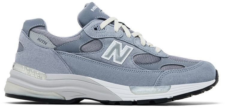 Kith x New Balance 992 Argon，侧面照片 1