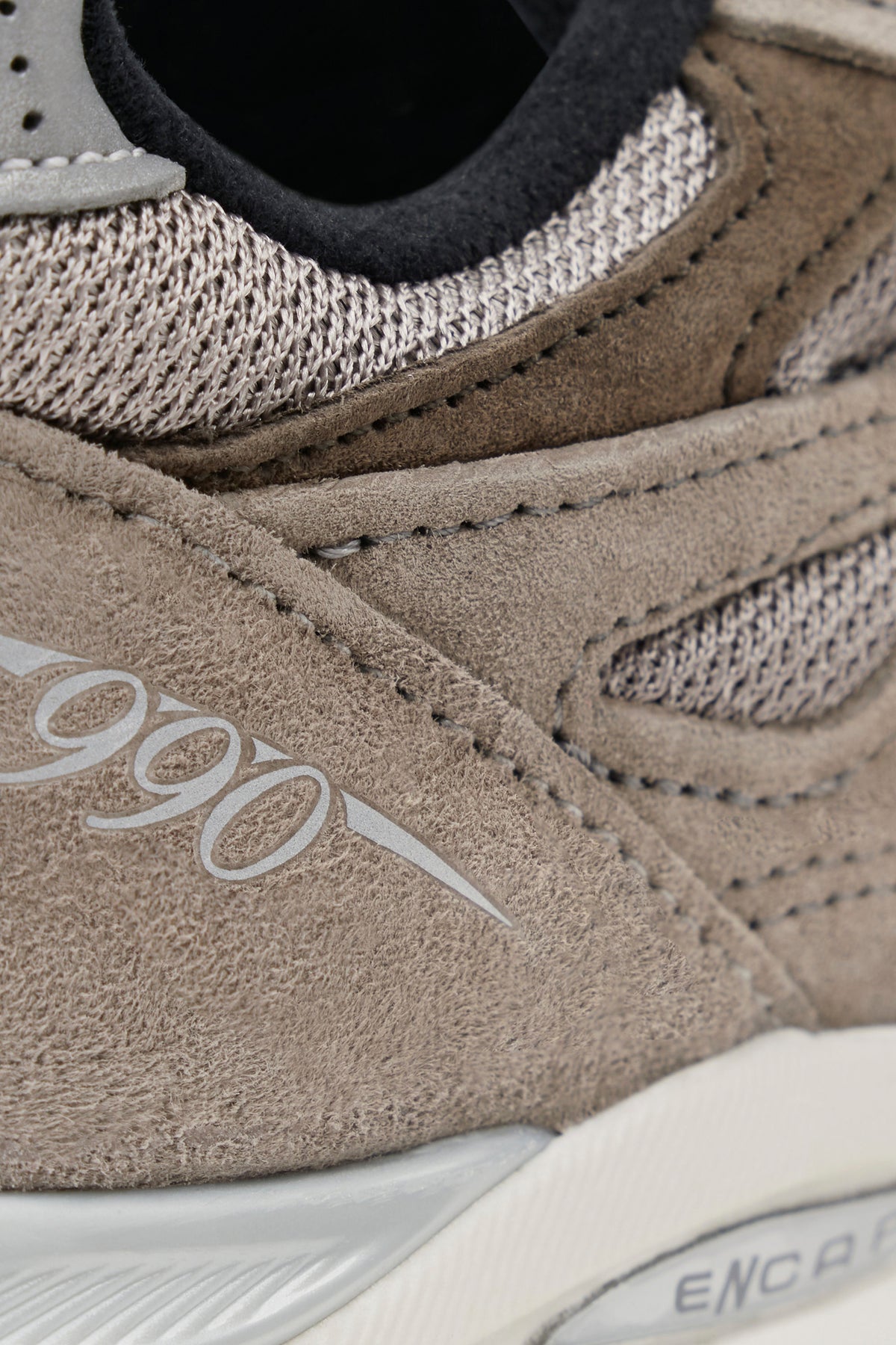 JJJJound x New Balance 990v3 Mushroom，档案照片 6