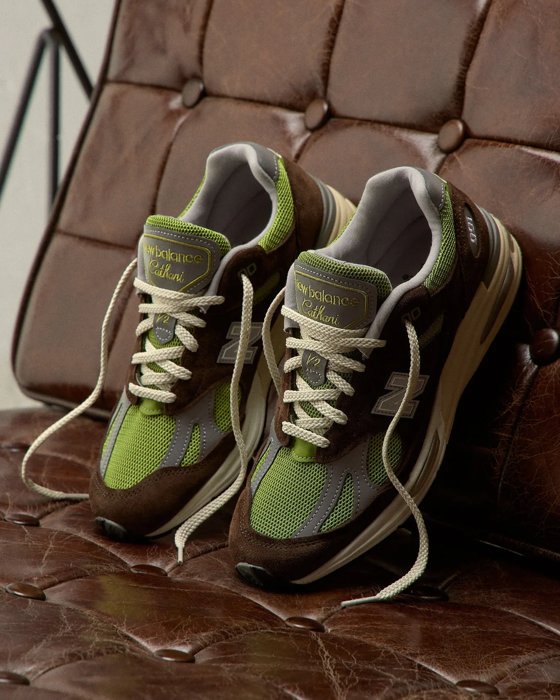 Daniëlle Cathari x Kith x New Balance 991v2 Reverse，俯视照片 3