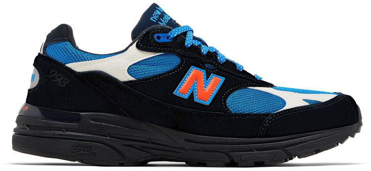 Kith x Madison Square Garden x New Balance 993 Knicks Away，侧面照片 1
