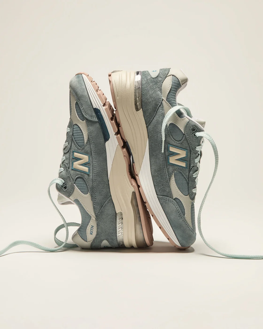 Kith x New Balance 992 Osaka，俯视照片 6